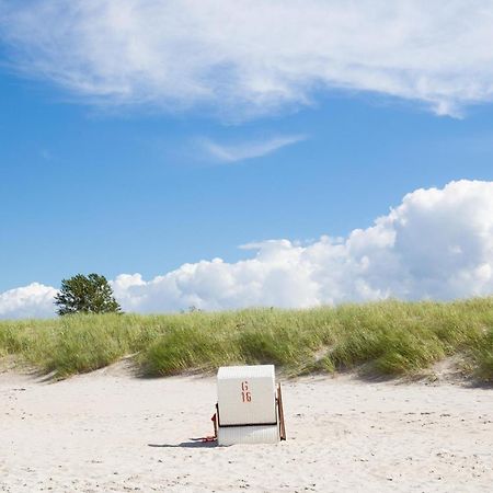 Strandhaus Claassen 09 Ahrenshoop Bagian luar foto